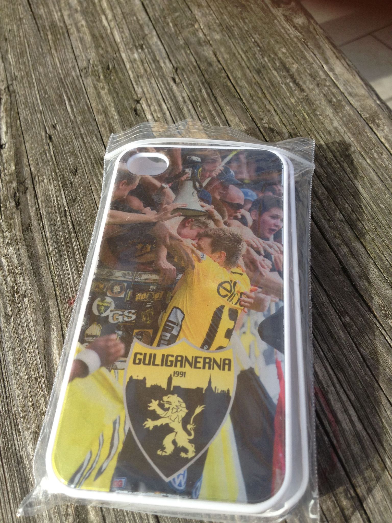 Vill du ha det populära iPhone-skalet? Beställ nedan! Vill du ha det populära iPhone-skalet? Beställ nedan!